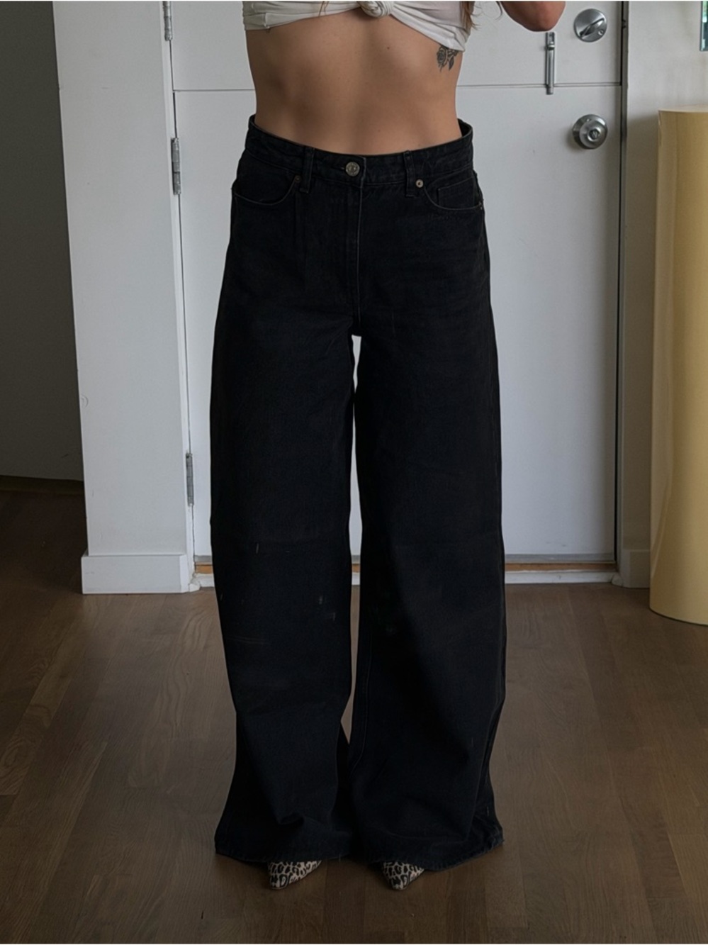 zara black high waisted wide leg jeans🖤